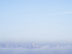 俄罗斯袭击了乌克兰各地的城市，目标是该国的能源基础设施